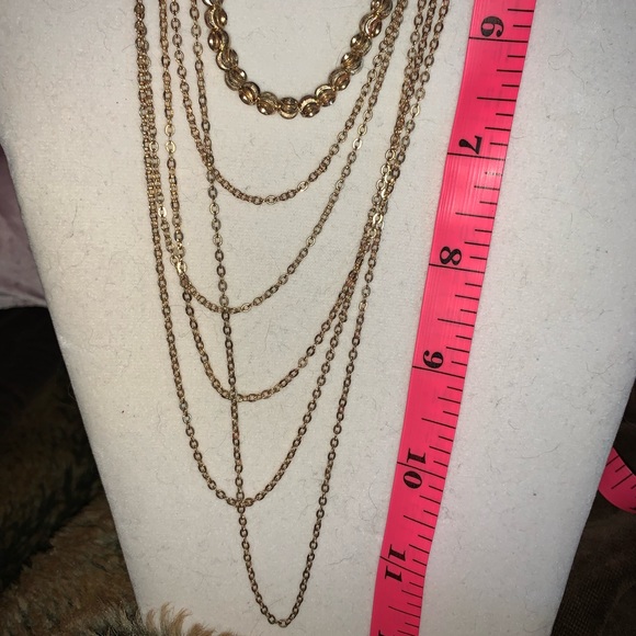 Woman multi layered chain necklace - Picture 4 of 6
